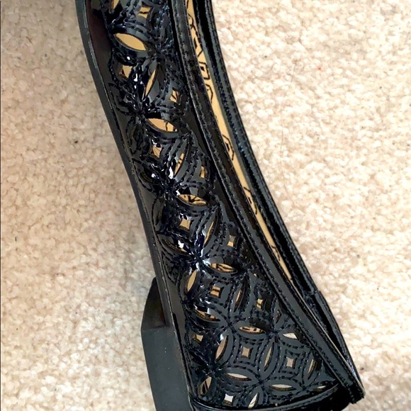 ladies flat sole shoes - Picture 5 of 5